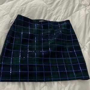 Vineyard vines woman holiday collection skirt. Just beautiful!